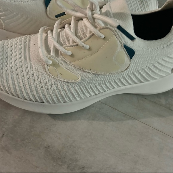 Vessi Everyday Move Waterproof Sneakers // Size 8 - Picture 2 of 4